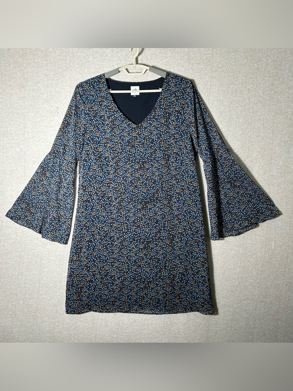 Cabi Dress Womens Medium Floral Bell Sleeves Lined Cottage Boho‎ Spring Shift